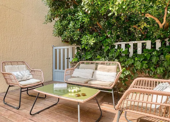 La Fossette , 4 Personnes, 5mn De La Plage, Wifi, Climatisation, Parking, Terrasse Sans Vis-a-vis * Le Lavandou