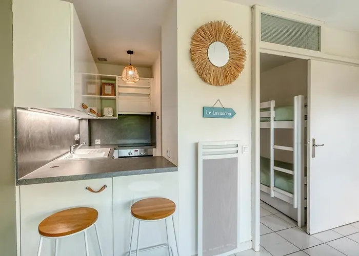 Apartman La Fossette , 4 Personnes, 5mn De La Plage, Wifi, Climatisation, Parking, Terrasse Sans Vis-a-vis Le Lavandou