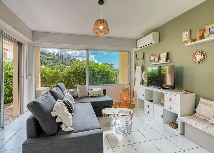 La Fossette , 4 Personnes, 5mn De La Plage, Wifi, Climatisation, Parking, Terrasse Sans Vis-a-vis Le Lavandou