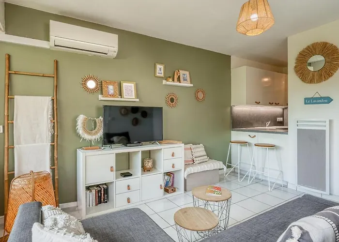 Apartman La Fossette , 4 Personnes, 5mn De La Plage, Wifi, Climatisation, Parking, Terrasse Sans Vis-a-vis *